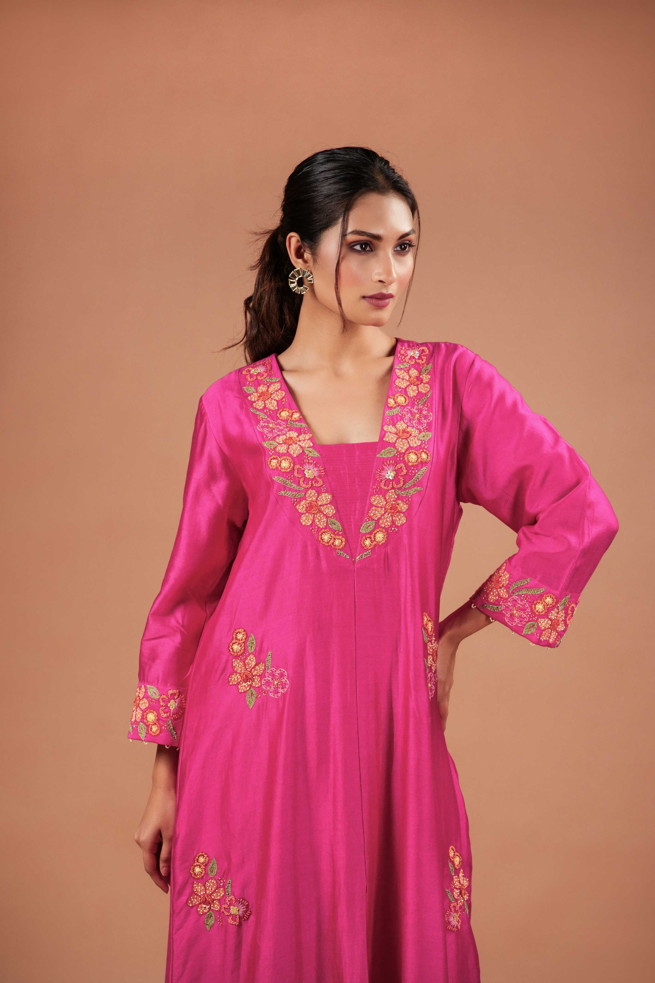 ROSETTE KURTA SET Secondary image