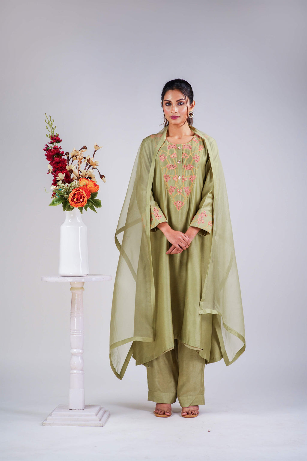 ARIA KURTA SET WITH DUPATTA