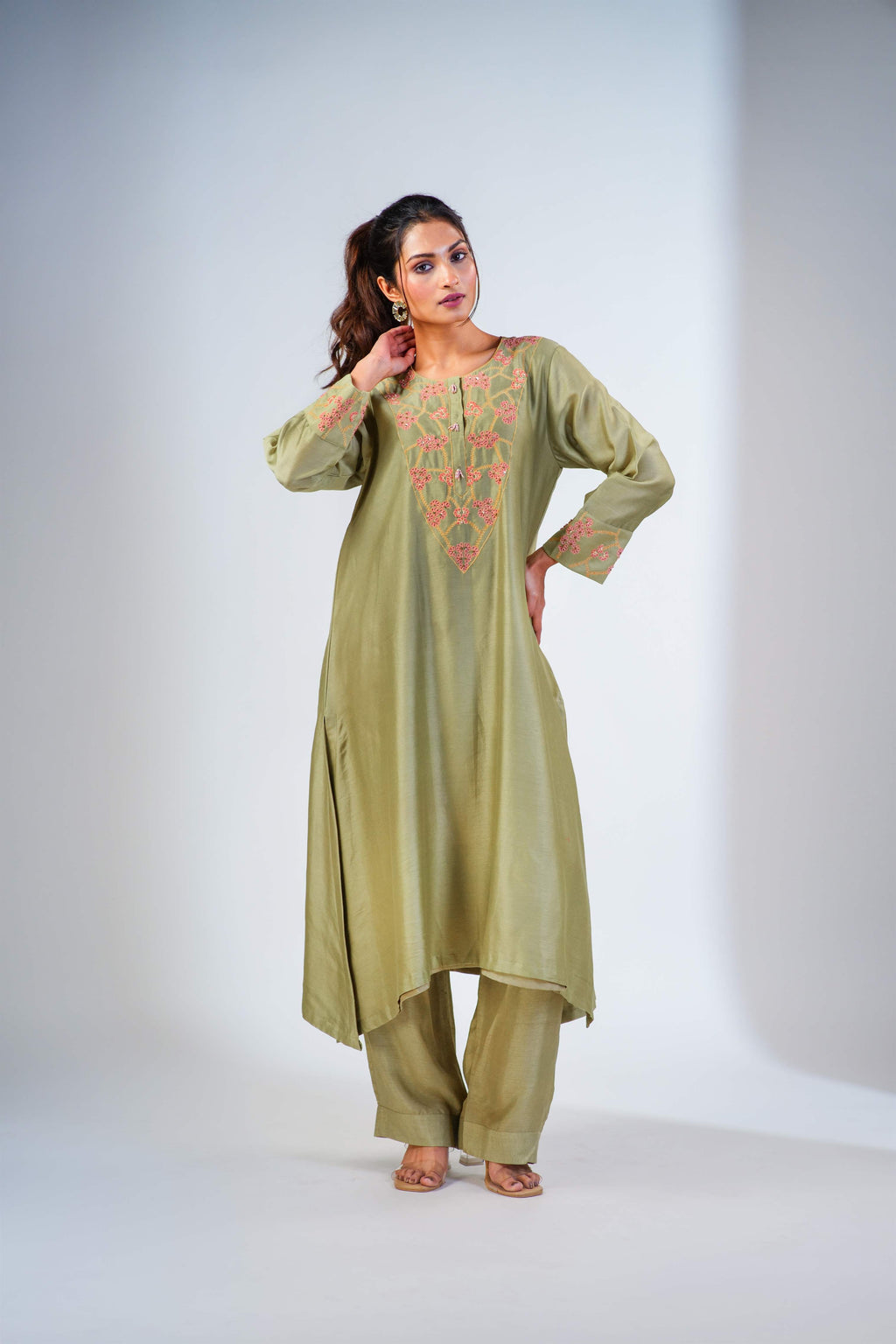 ARIA KURTA SET WITH DUPATTA